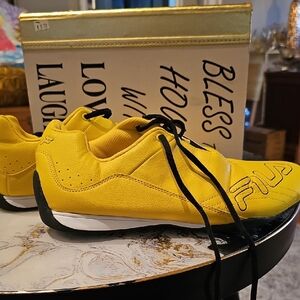Fila Men's Bright Yellow Sneakers with Black Accents